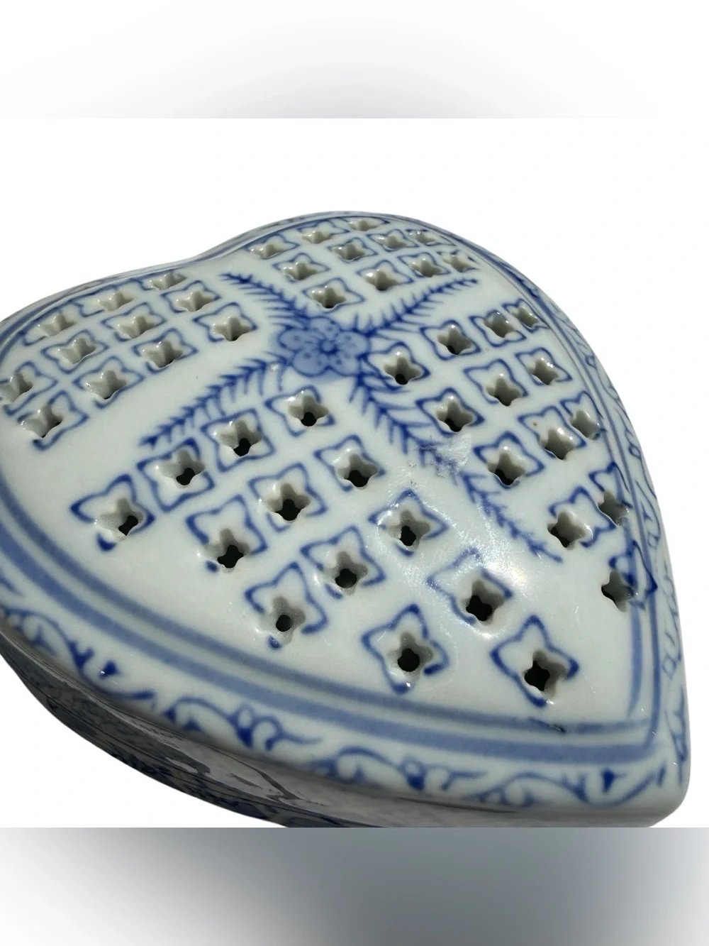 Blue White Heart Potpourri Box Ceramic Chinoiserie Cottagecore Decor Trinket Box